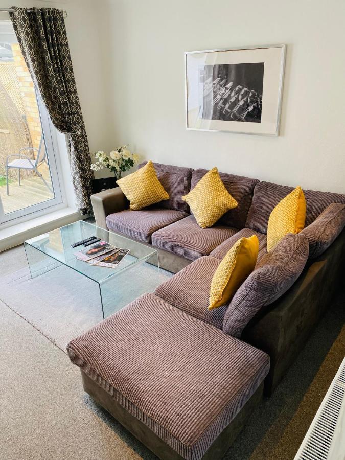 Arma Short Stays 122 - Spacious 3 Bed Oxford House Sleeps 5- FREE PARKNG For 2 Vehicles - Large Garden Exterior foto